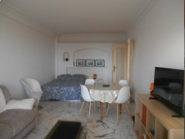 Apartment F1 Au Calme Dans La Verdure, Terrasse, Piscine Et Parking *