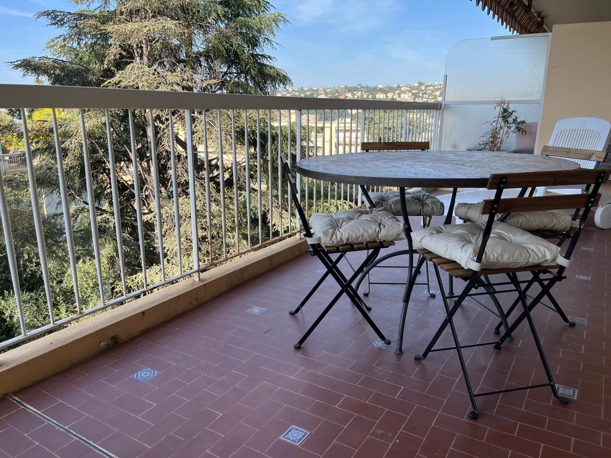 F1 Au Calme Dans La Verdure, Terrasse, Piscine Et Parking Appartement *